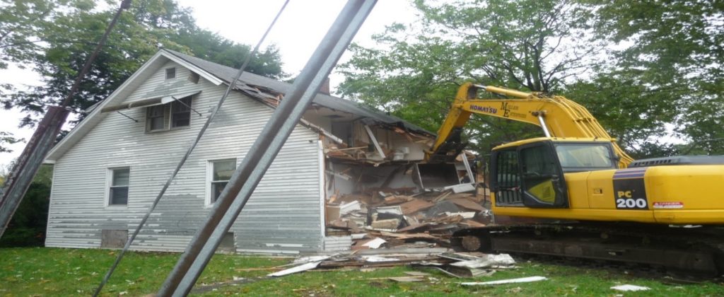 Images of 1002 Beardsley before and after demolition. 