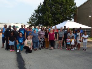 Mayor Feinen, City Staff and community members at the cookout.